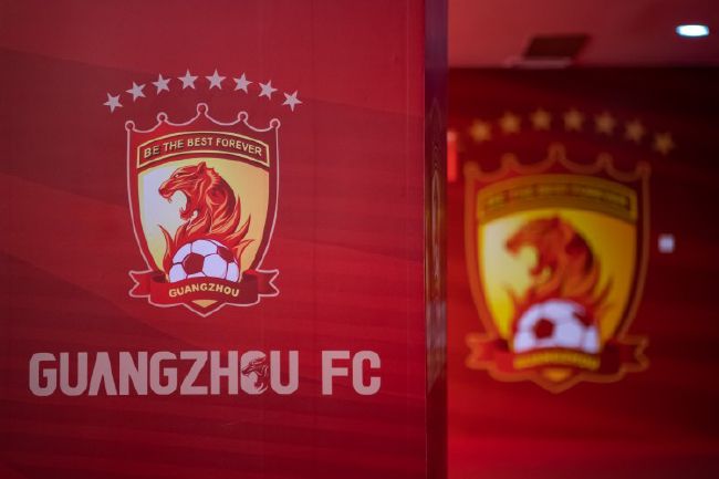 西汉姆联上场比赛在主场2-0战胜曼彻斯特联，球队过去4场比赛赢下3场。